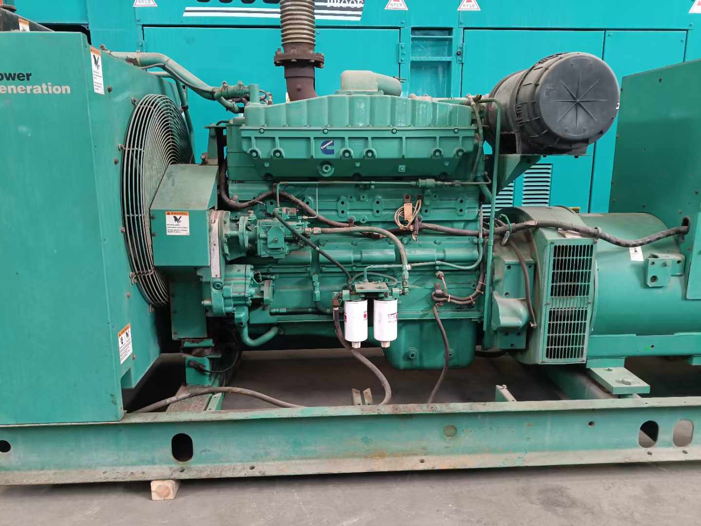 容城过载会对 600kW 柴油发电机组造成哪些损害？