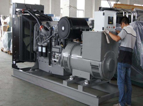 容城柴油发电机组和储能设备配合使用的案例