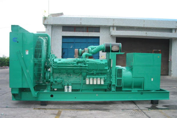 容城工厂发电机应急发电时如何更准确地检查发电机状态？