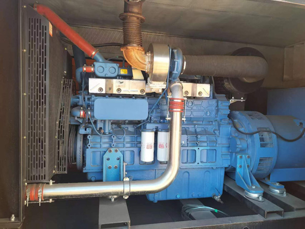 容城燃油消耗率与进气温度的具体关系是什么？